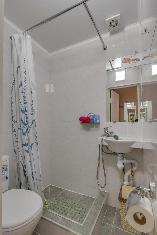 Yourhouse На Гагарина Утепова - Экономичнее Квартиры, Уютнее Гостиницы Almaty Exterior photo